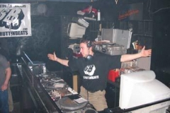 beats_deluxe_1_23_20070216_2069005909