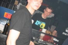 beats_deluxe_1_96_20070216_1774344535