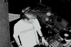 sulfur_bass_35_20070926_1591286462