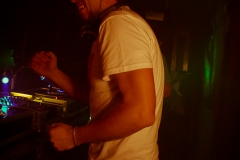buc9-20111217-029-8