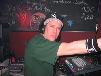 fresh_andy_vs_muva_pt_i_85_20070220_1057235133