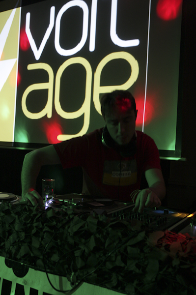voltagewarmup_281109-4